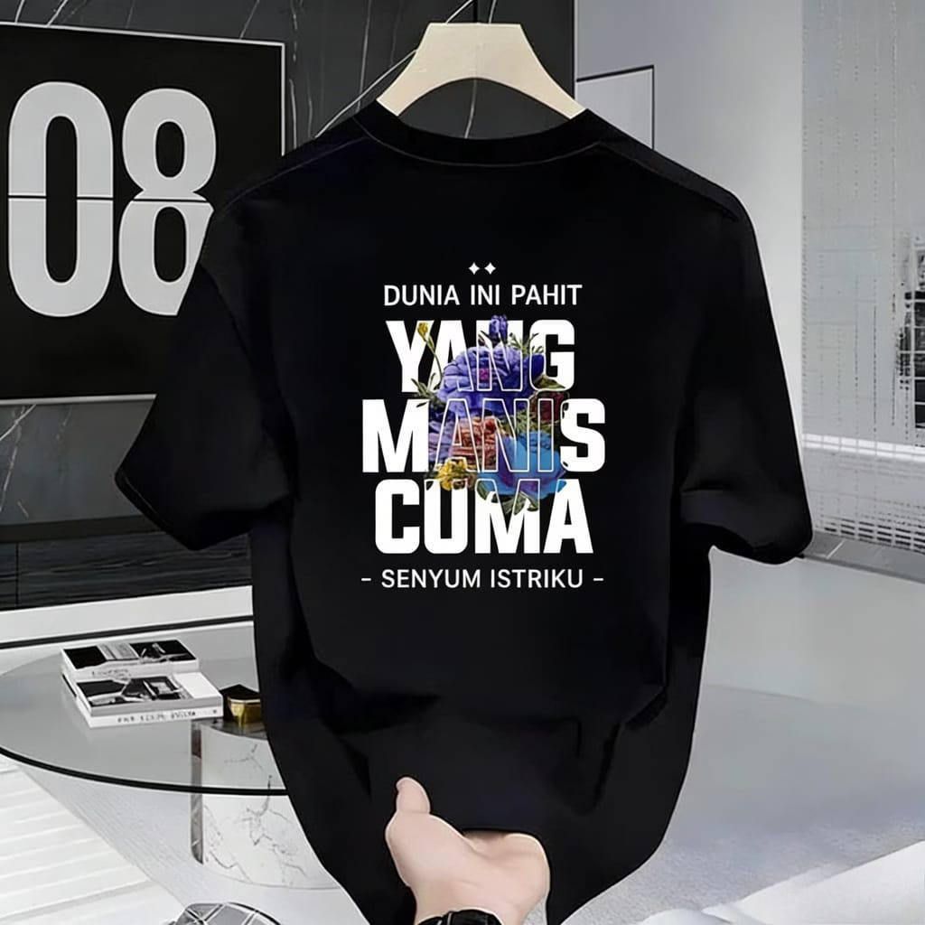 Kaos Senyum Istri